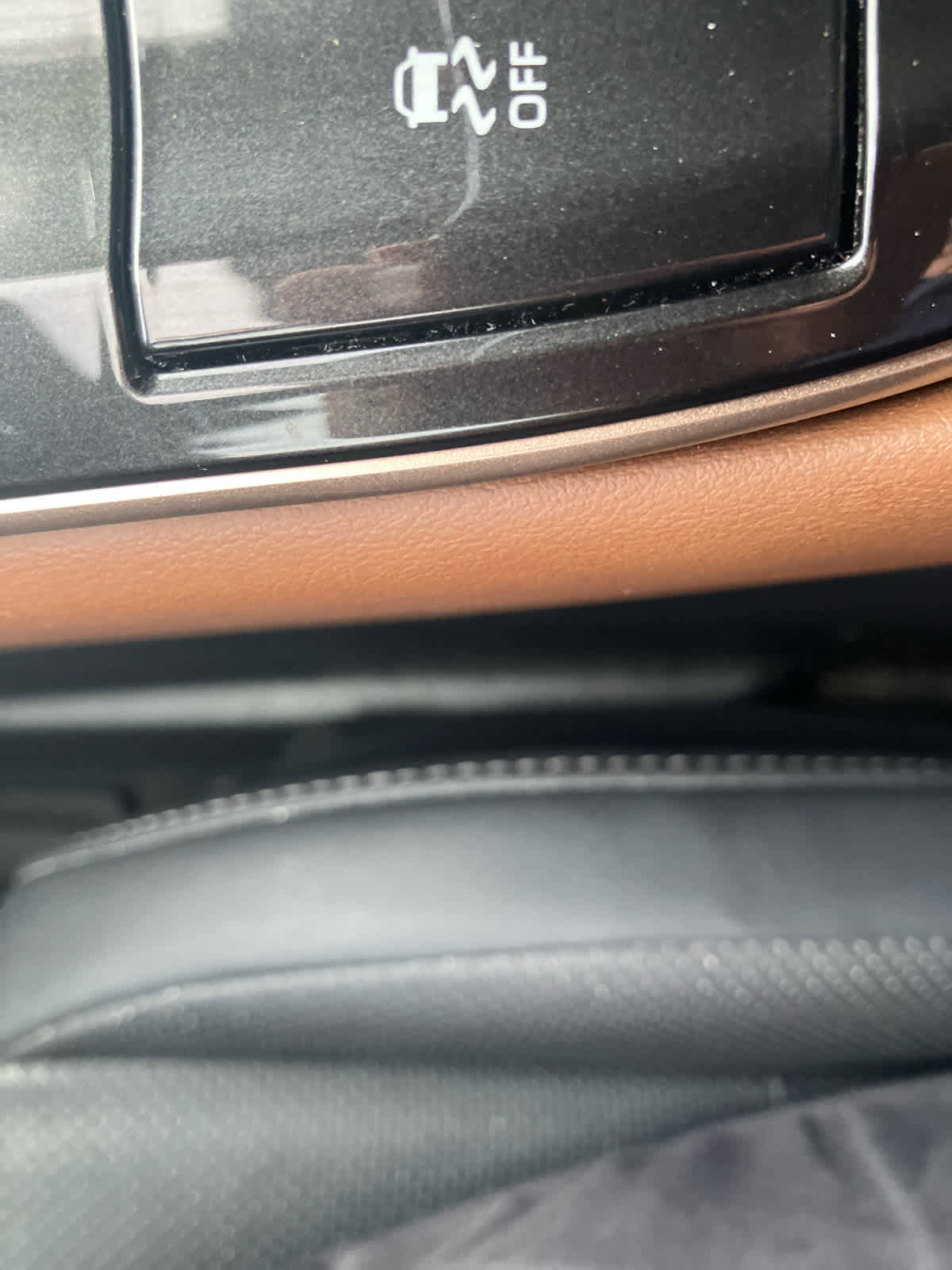 Used 2025 Toyota Crown Limited w/ Advanced Technology Package image 33