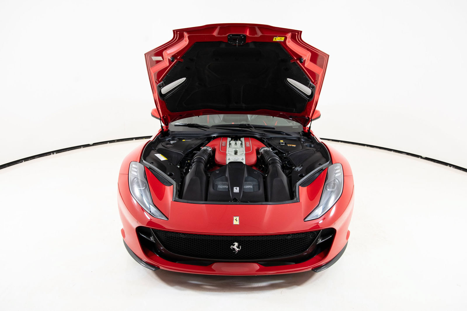 Certified 2018 Ferrari 812 Superfast RWD image 28