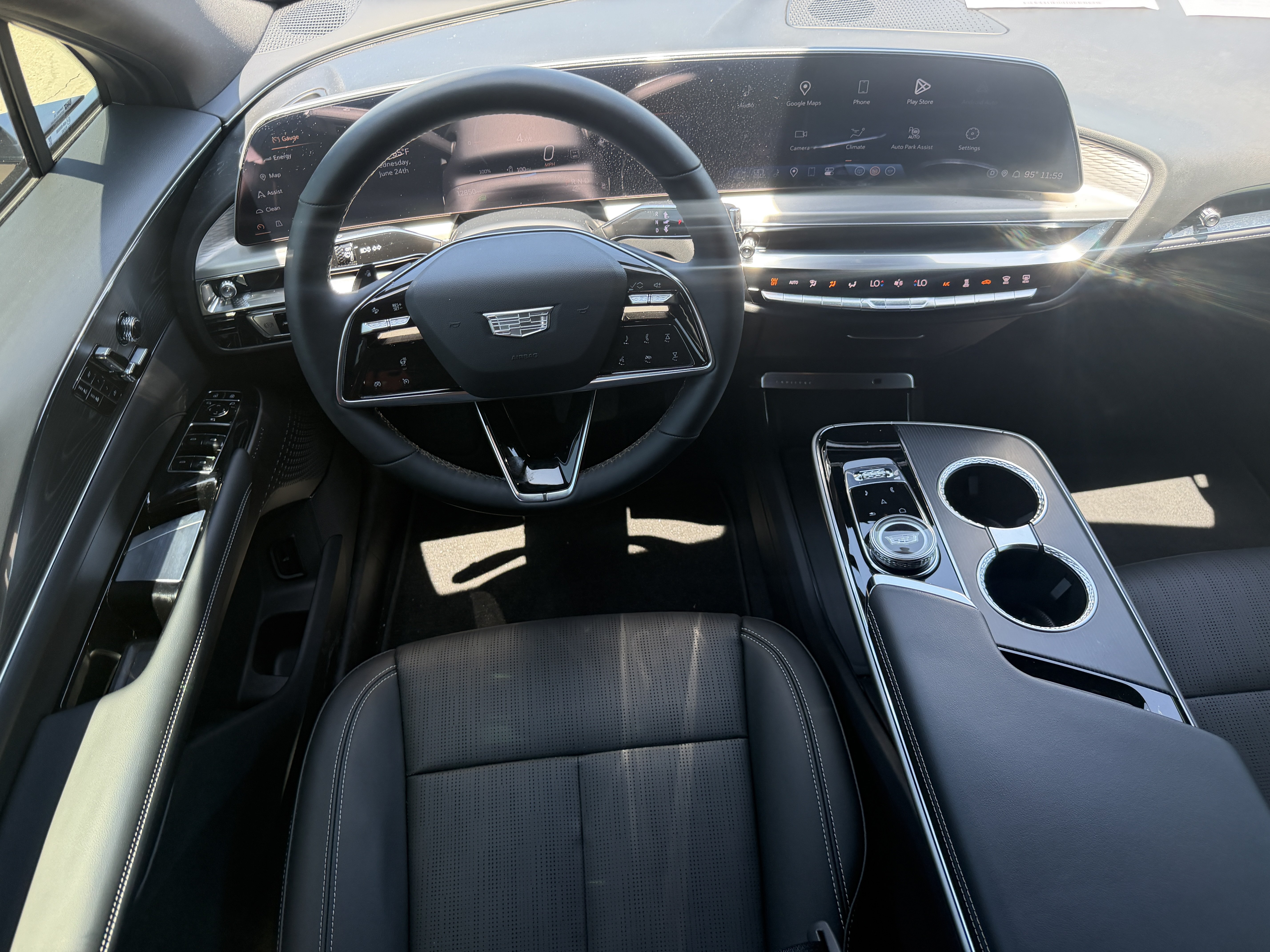Certified 2024 Cadillac Lyriq Sport AWD/4WD image 14