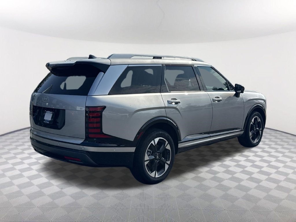 Used 2026 Hyundai Palisade Limited FWD image 5