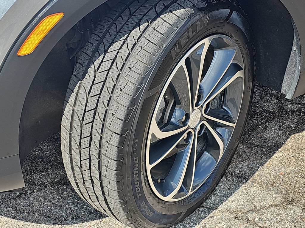 Certified 2023 Buick Encore GX Select AWD/4WD image 37