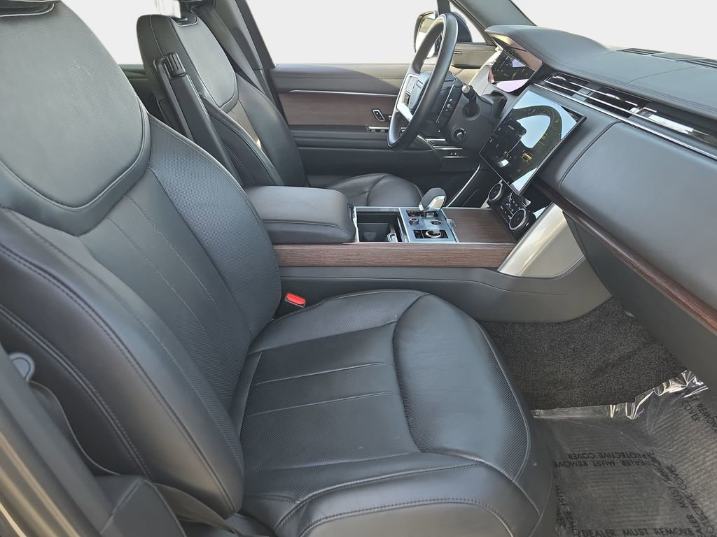 Used 2023 Land Rover Range Rover SE image 10