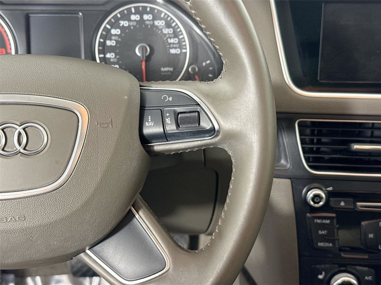 Used 2016 Audi Q5 2.0T Premium image 18