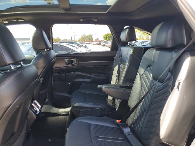Used 2024 Kia Sorento SX Prestige AWD/4WD image 36