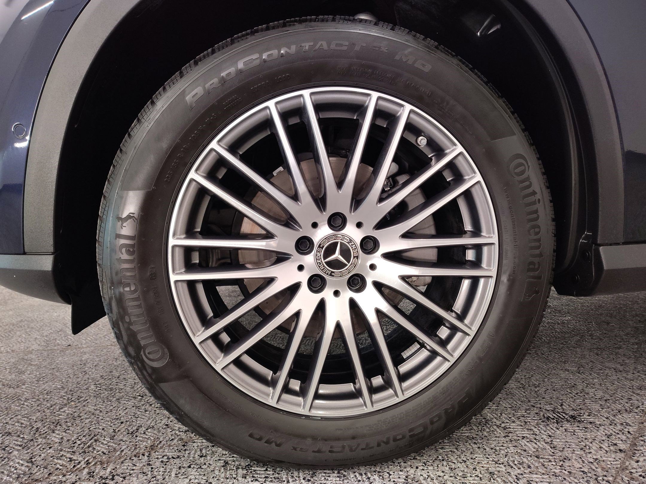 Used 2024 Mercedes-Benz GLC 300 4MATIC image 12