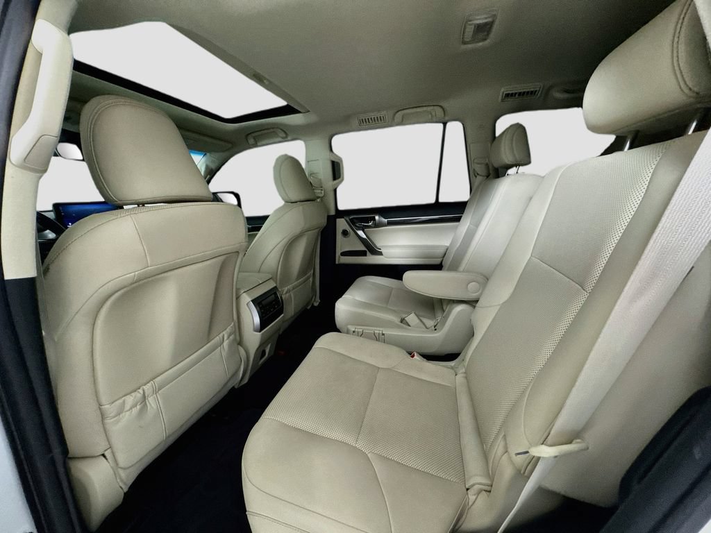 Used 2023 Lexus GX 460 Premium AWD/4WD image 24