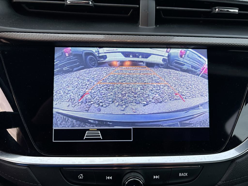 Used 2023 Buick Encore GX Select w/ Sport Touring Package FWD image 18