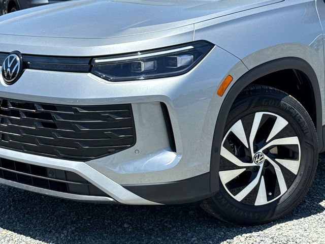 New 2025 Volkswagen Tiguan S image 8