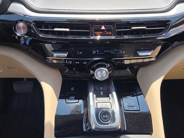 Certified 2024 Acura MDX SH-AWD w/ Technology Package image 20