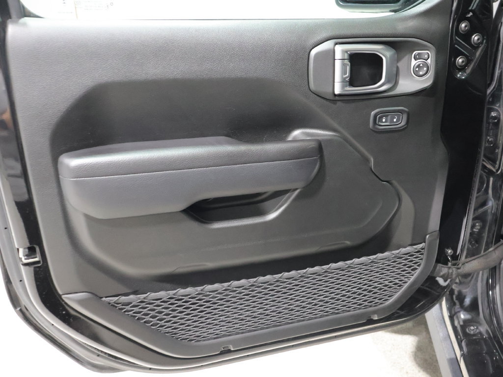 Used 2023 Jeep Gladiator Sport AWD/4WD image 12