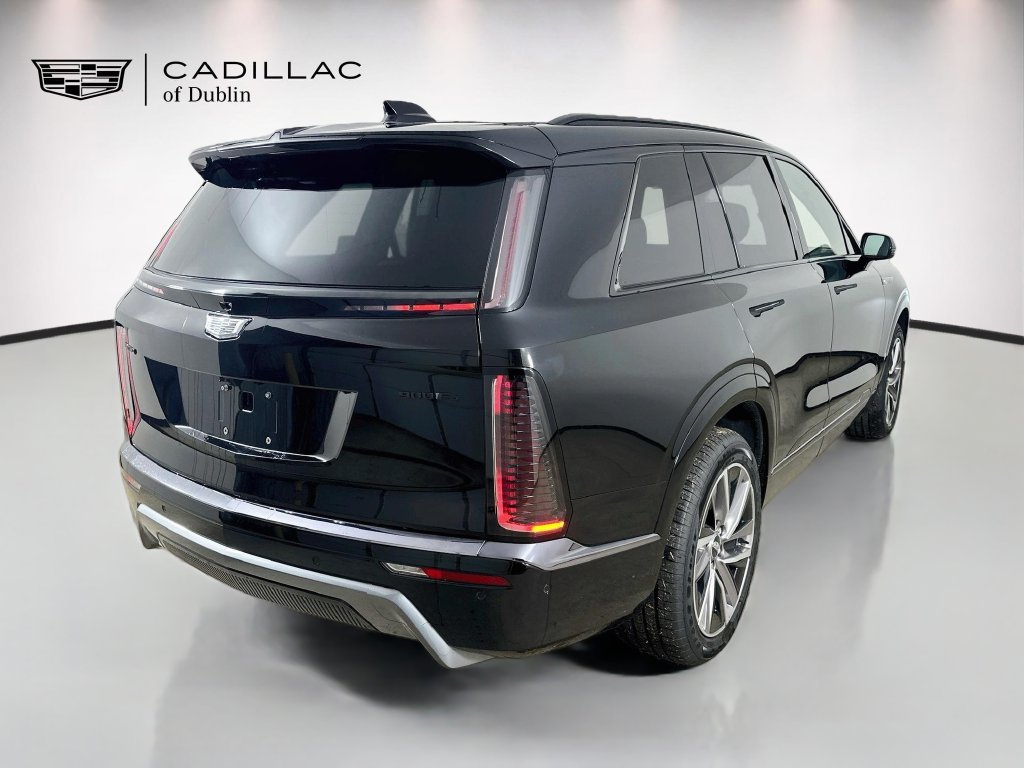 New 2027 Cadillac Vistiq Sport w/ LPO, Floor Liner Package AWD/4WD image 5