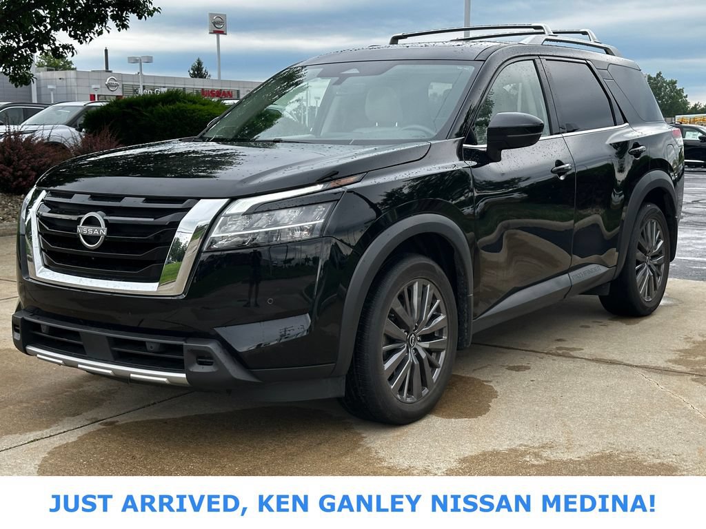 Certified 2023 Nissan Pathfinder SL w/ SL Premium Package AWD/4WD image 7