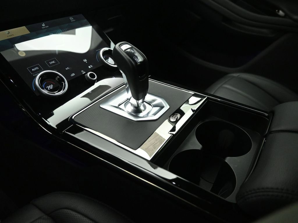 Used 2023 Land Rover Range Rover Evoque R-Dynamic S image 15