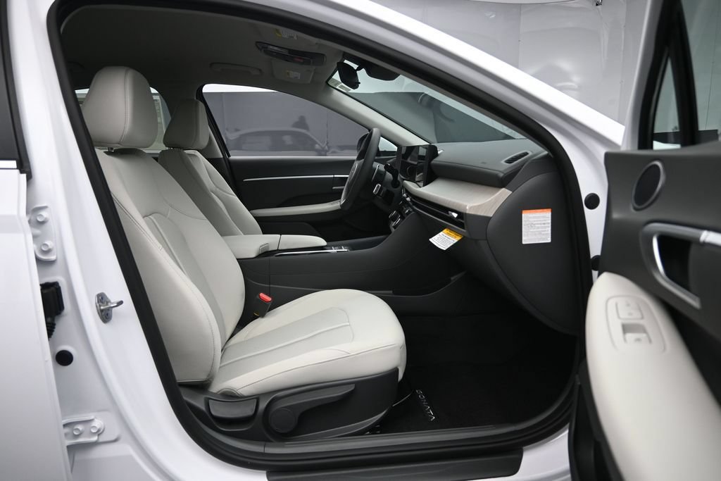 New 2026 Hyundai Sonata Blue FWD image 28