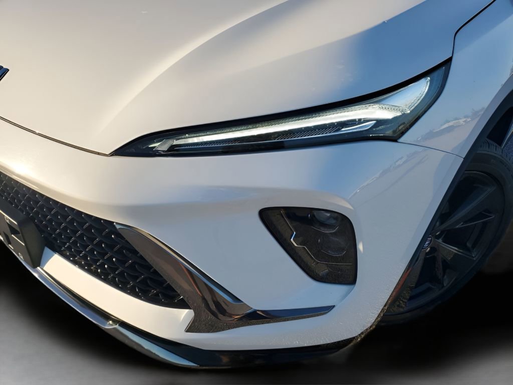 Used 2025 Buick Envision Sport Touring image 16