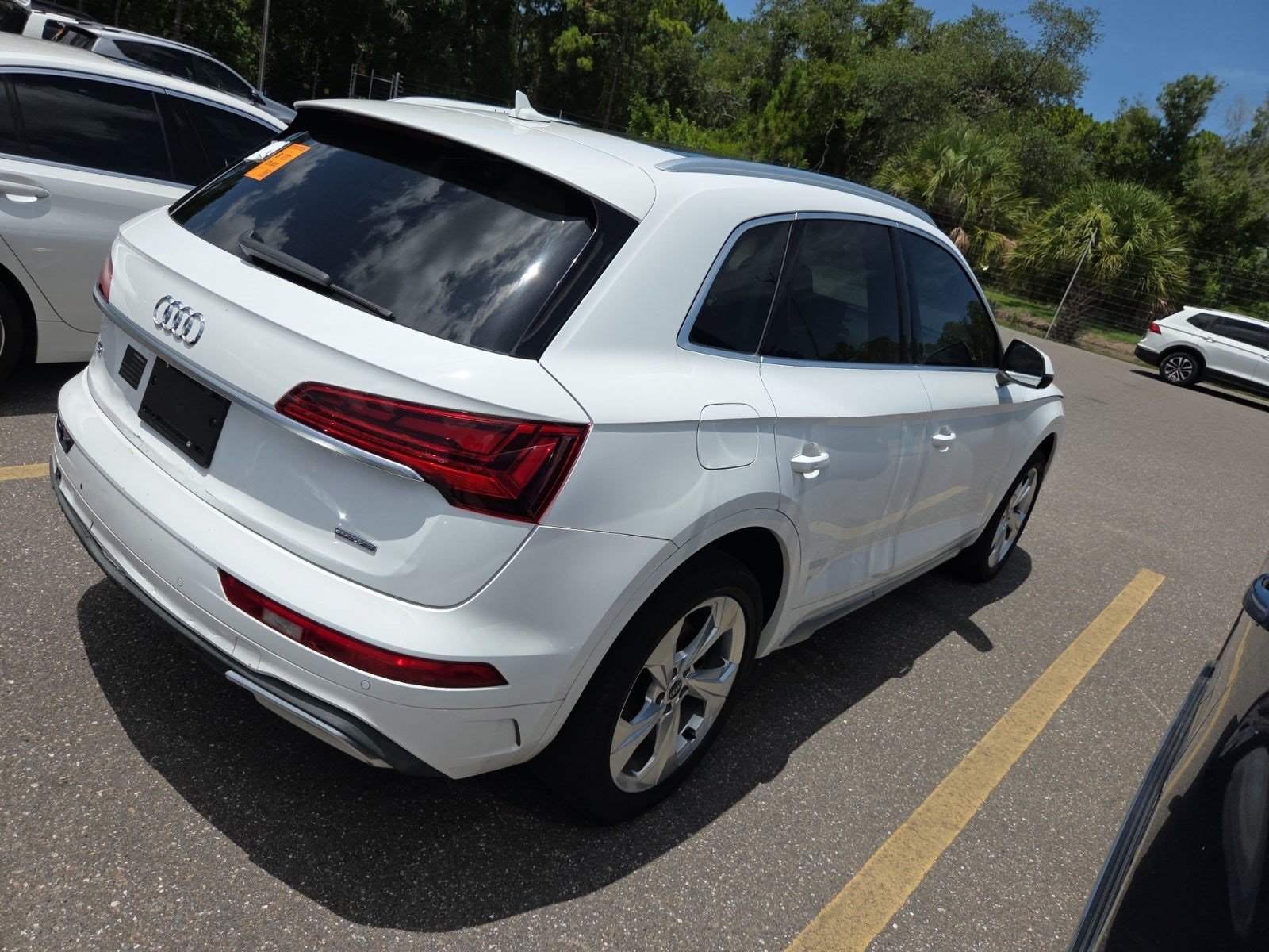 Used 2021 Audi Q5 2.0T Premium Plus w/ Premium Plus Package AWD/4WD image 4