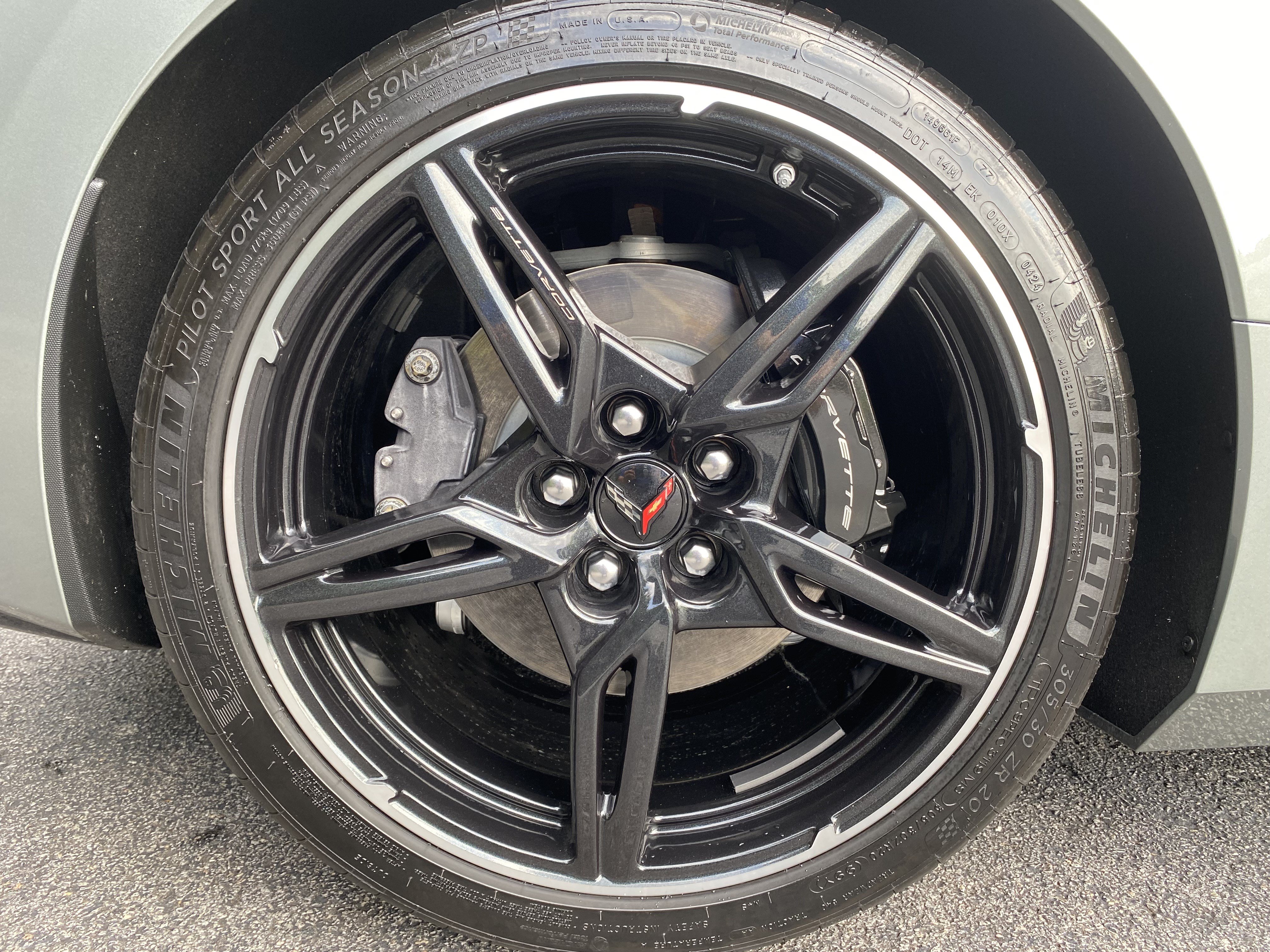 Used 2024 Chevrolet Corvette Stingray Preferred Cpe w/ Battery Protection Package RWD image 44