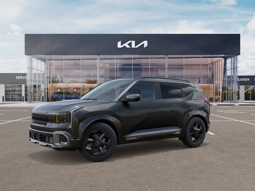 New 2027 Kia Seltos X-Line S w/ X-Line S Premium Package AWD/4WD image 3