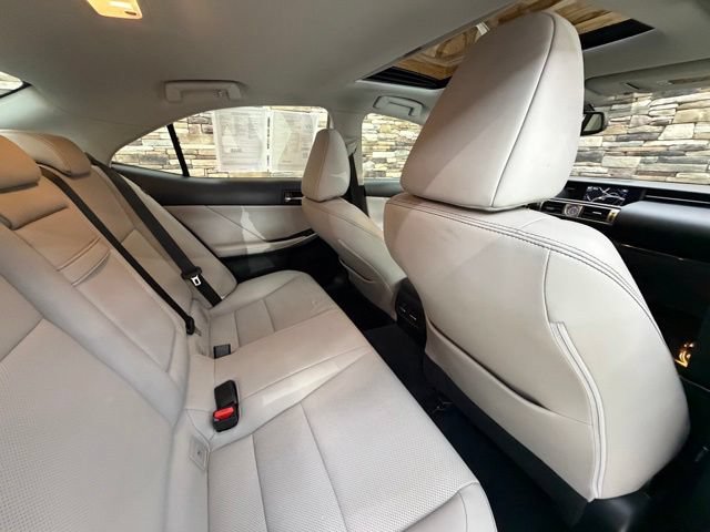 Used 2016 Lexus IS 300 AWD w/ Navigation System Package image 35