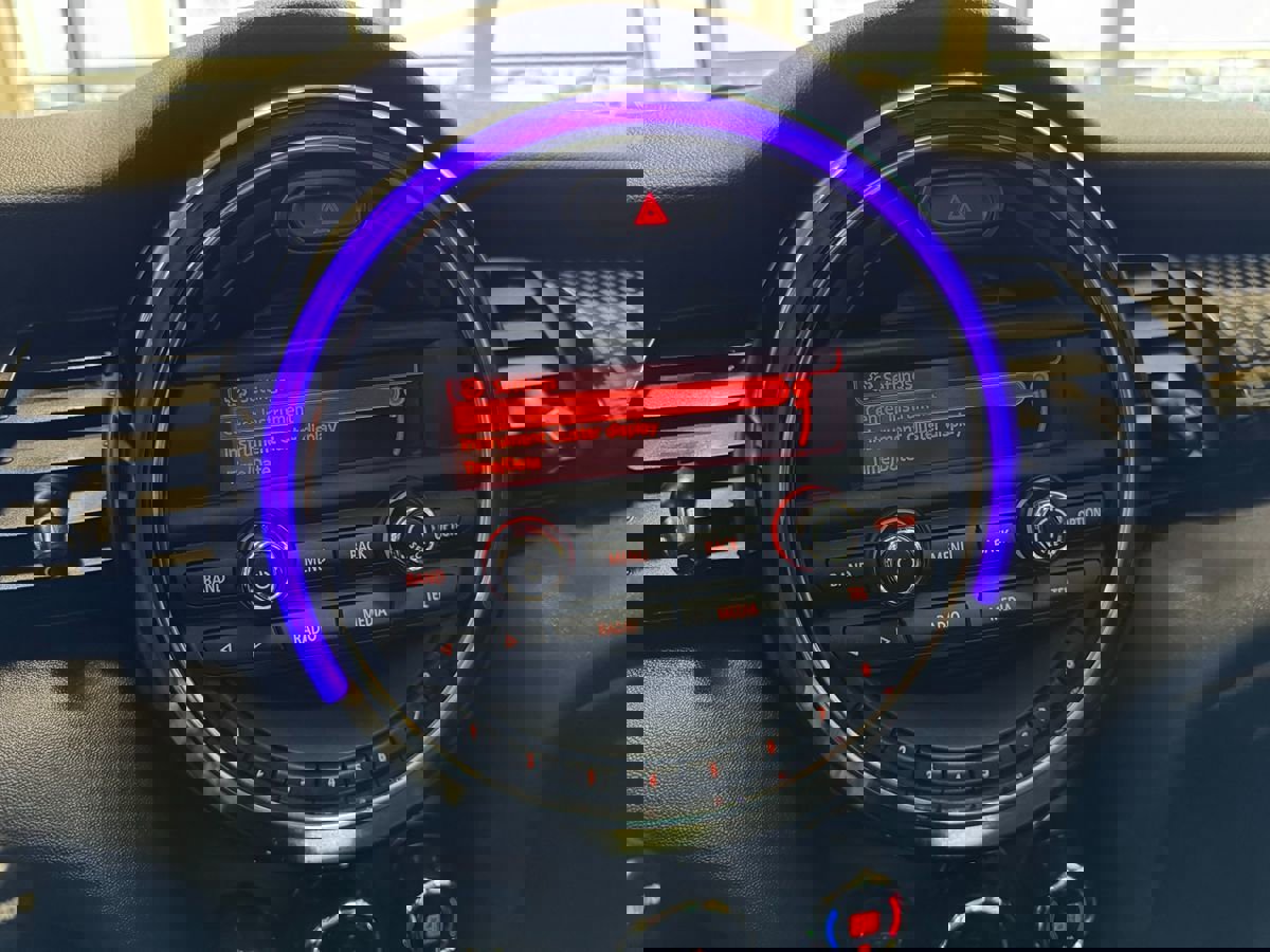 Used 2014 MINI Cooper S image 32