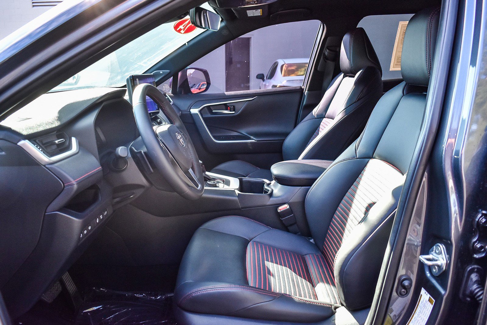 Used 2024 Toyota RAV4 XSE image 17