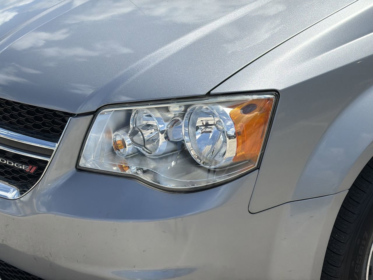 Used 2016 Dodge Grand Caravan SE FWD image 6