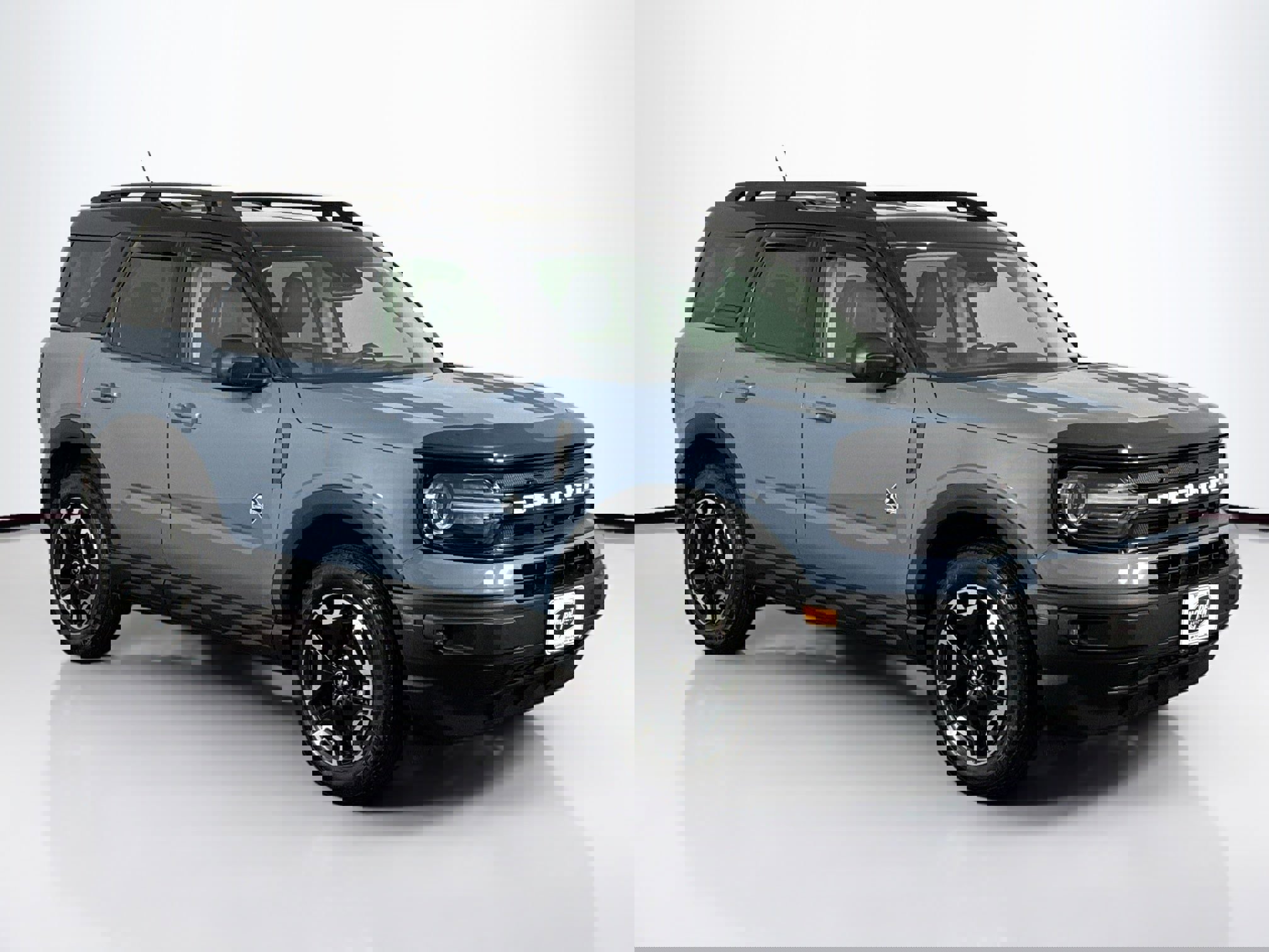 Used 2024 Ford Bronco Sport Outer Banks image 2