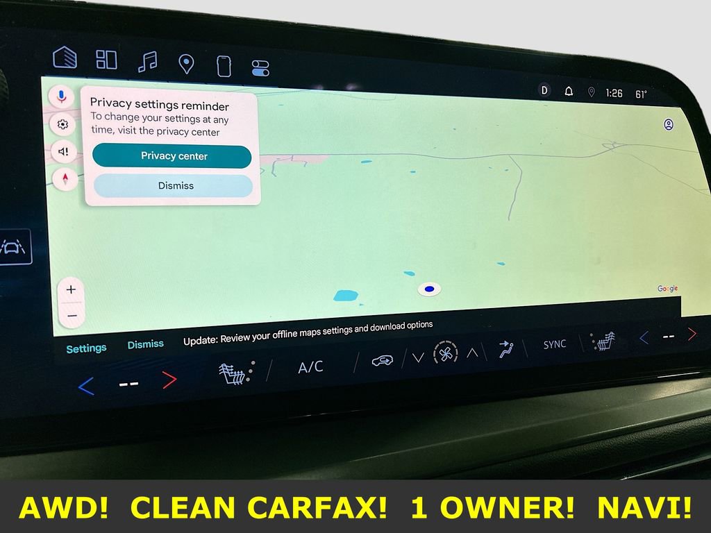 Used 2025 Chevrolet Traverse LT image 13