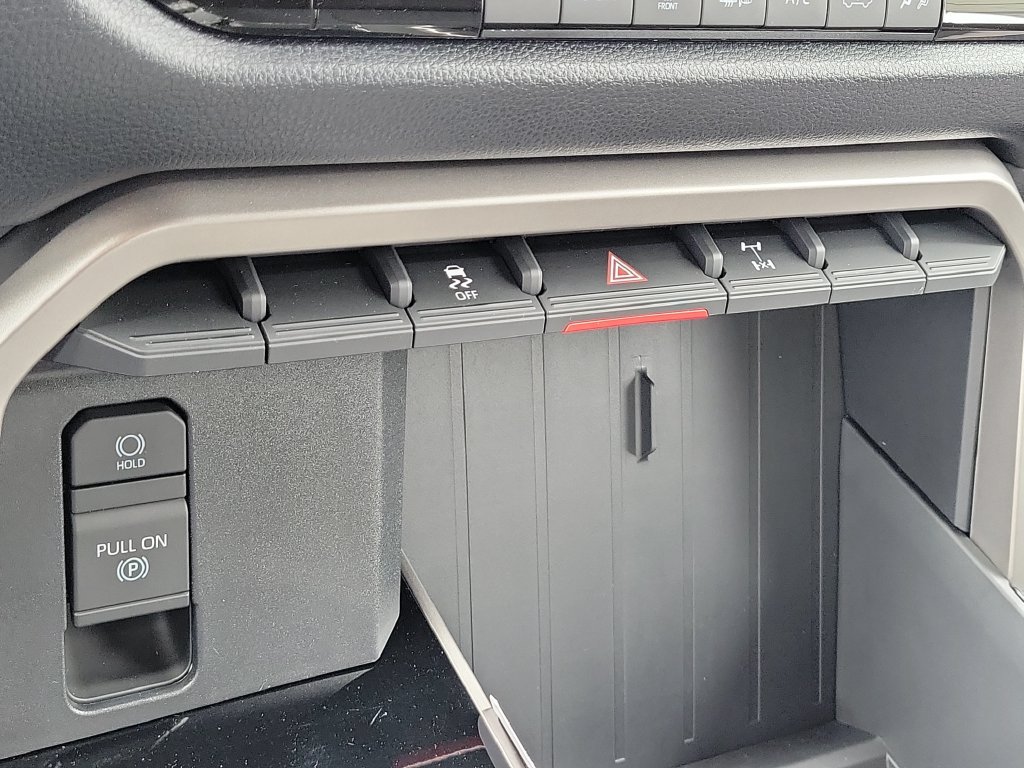 New 2026 Toyota Tundra SR5 AWD/4WD image 17
