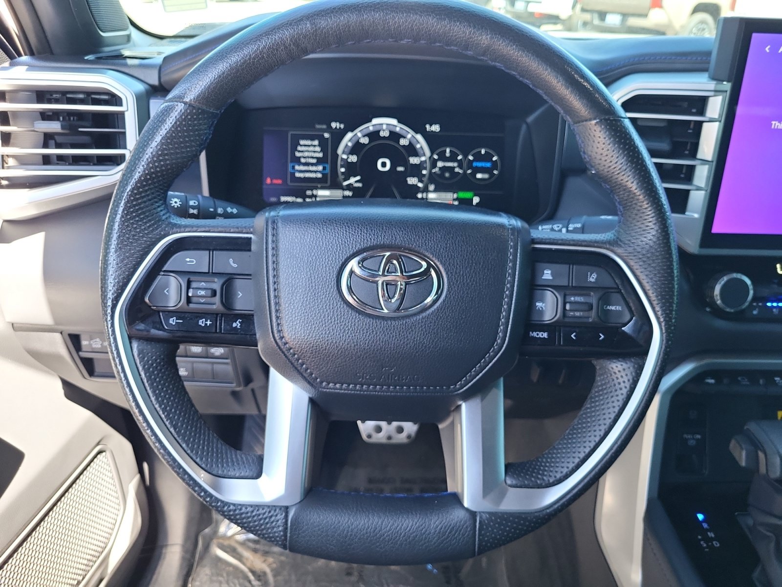Used 2024 Toyota Tundra Platinum w/ TRD Off-Road Package AWD/4WD image 9