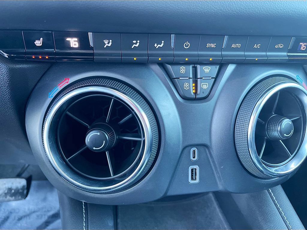 Used 2024 Chevrolet Blazer LT image 15