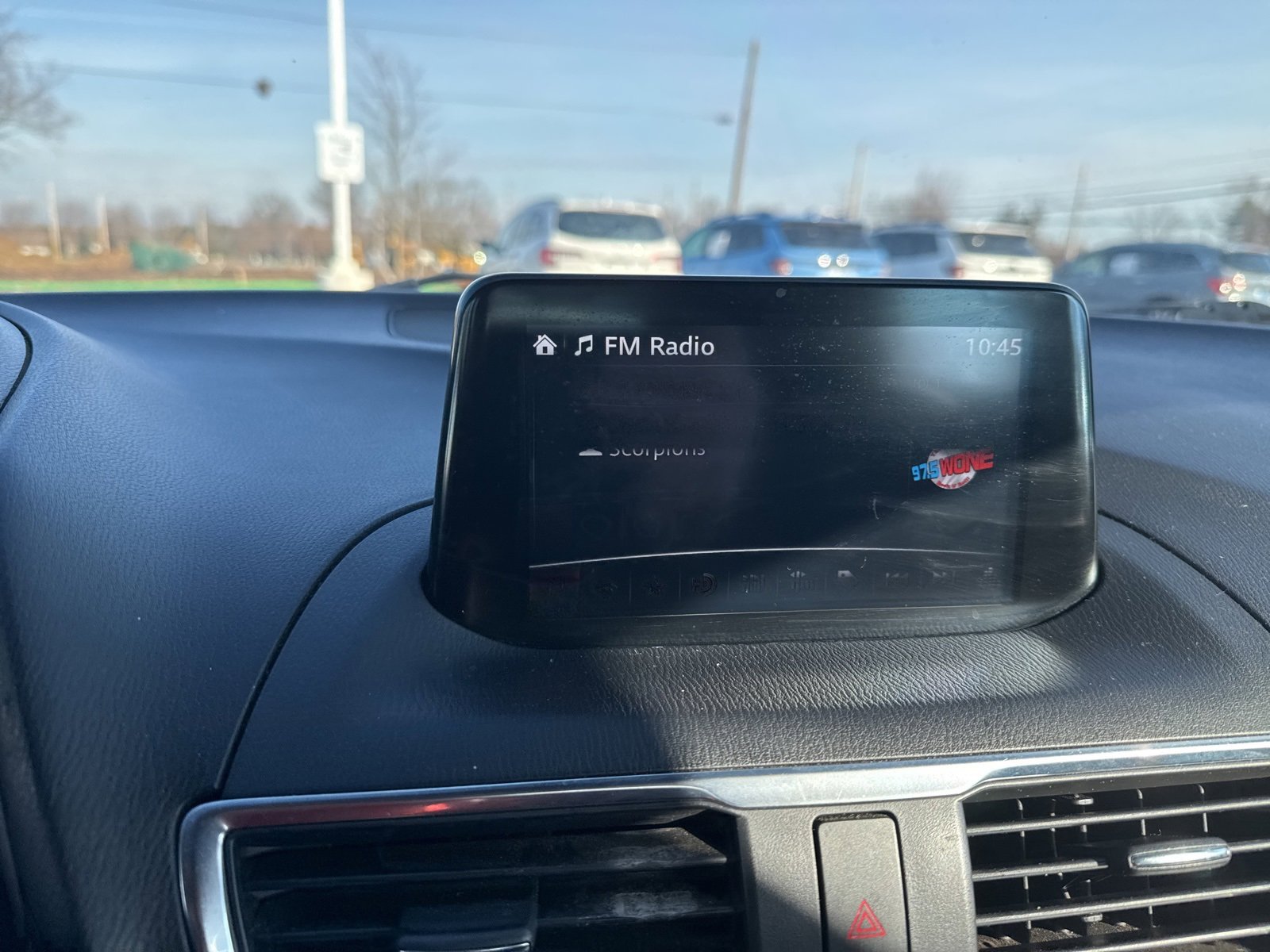 Used 2017 MAZDA MAZDA3 Grand Touring image 17