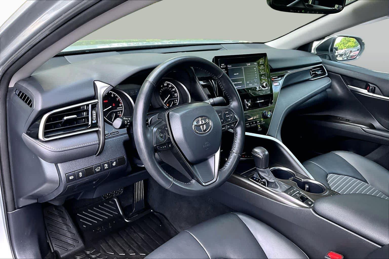 Certified 2024 Toyota Camry SE w/ Cold Weather Package AWD/4WD image 17