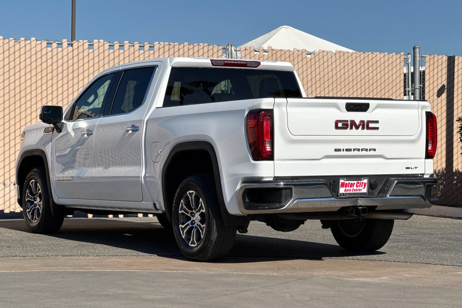 Certified 2025 GMC Sierra 1500 SLT RWD image 6