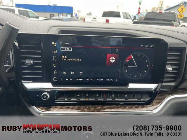 Used 2025 GMC Sierra 1500 SLE image 28