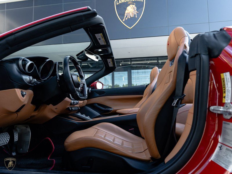 Used 2019 Ferrari Portofino image 30
