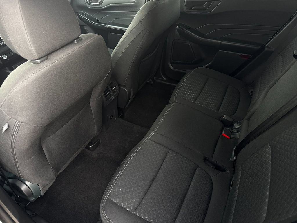 Used 2025 Ford Escape Active w/ Tech Pack #1 FWD image 11