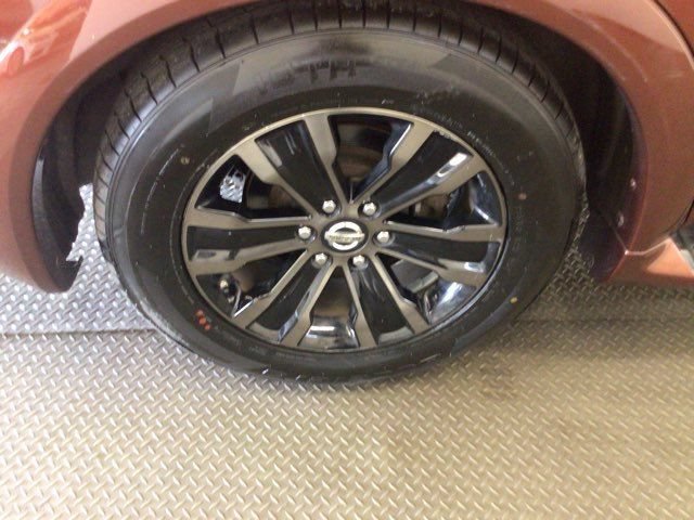 Used 2018 Nissan Armada Platinum w/ Captain Seat Package AWD/4WD image 26