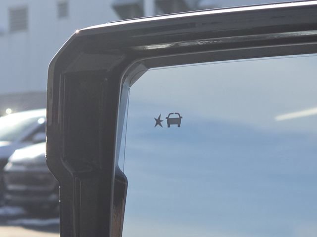 Used 2025 GMC Hummer EV 2X image 11