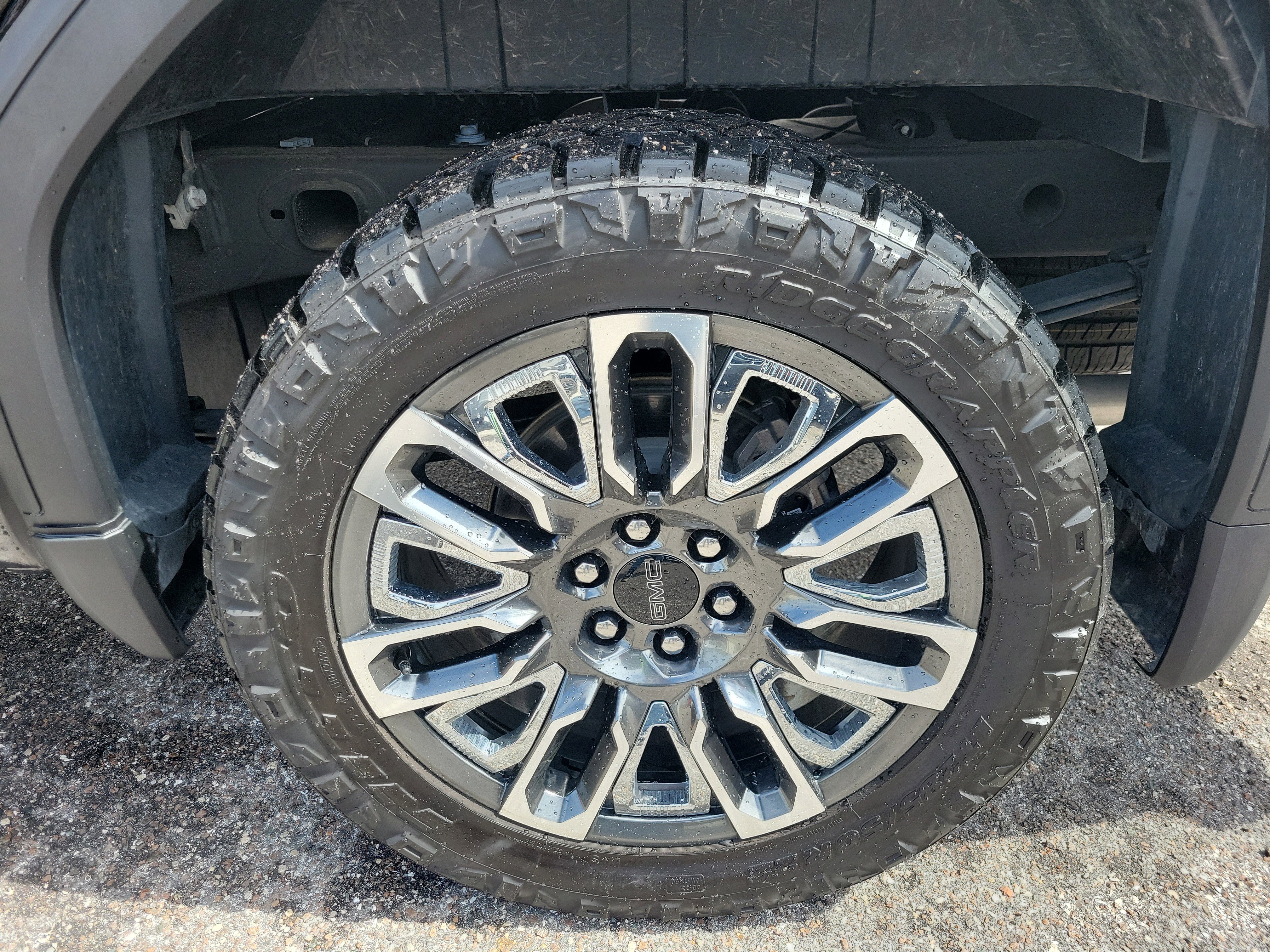 Certified 2026 GMC Sierra 1500 Denali Ultimate AWD/4WD image 31