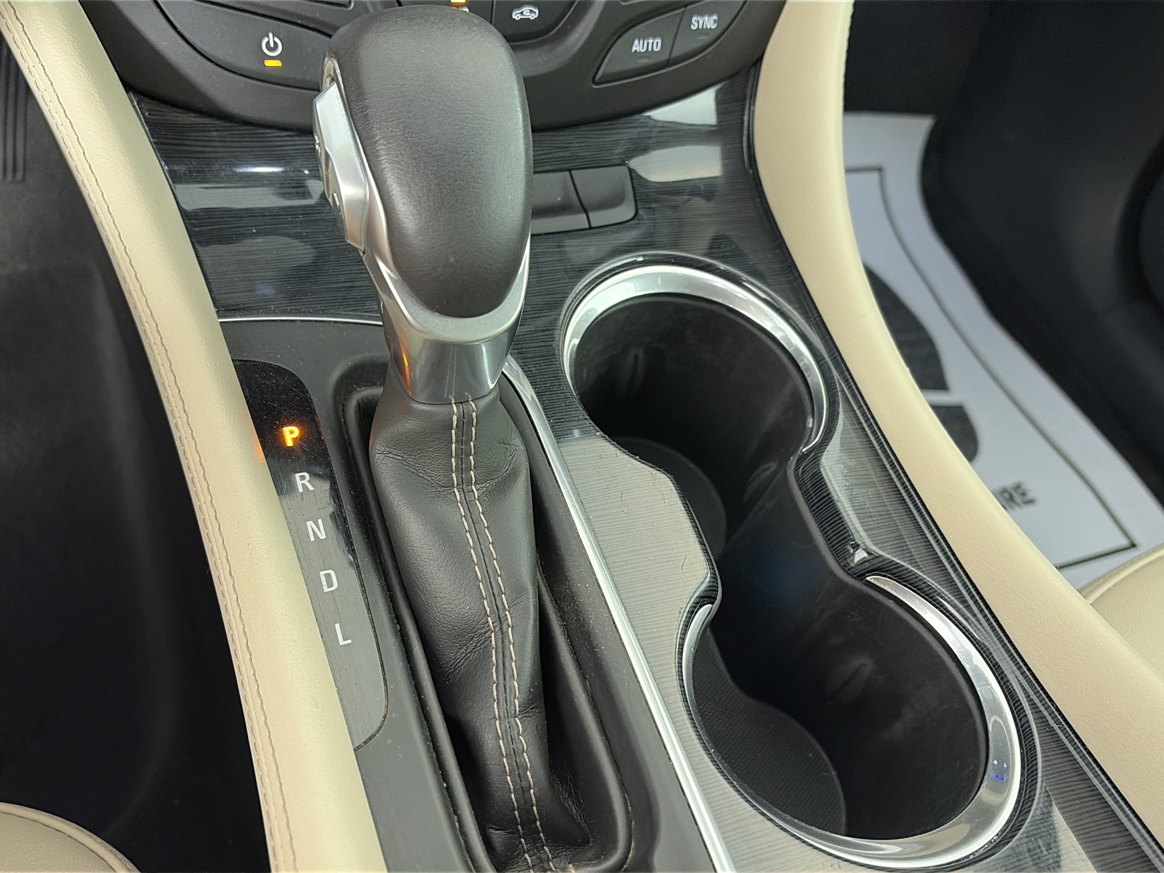 Used 2017 Buick Envision Essence AWD/4WD image 28