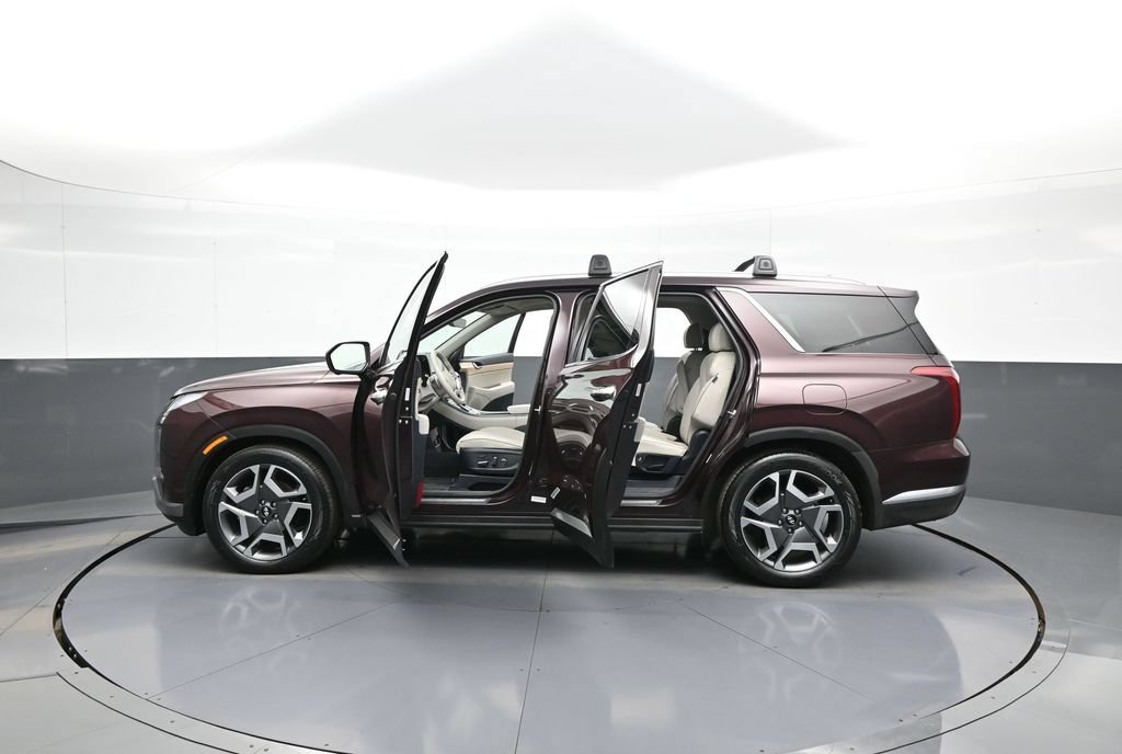 Used 2024 Hyundai Palisade Limited AWD/4WD image 48