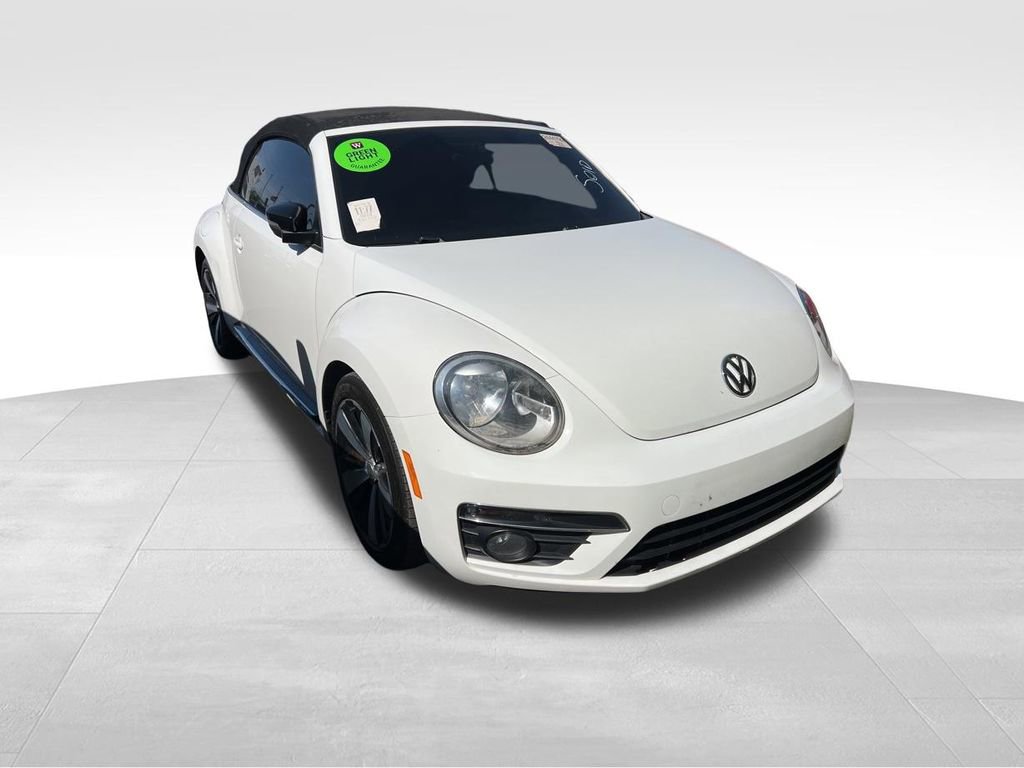 Used 2013 Volkswagen Beetle 2.0T FWD image 3