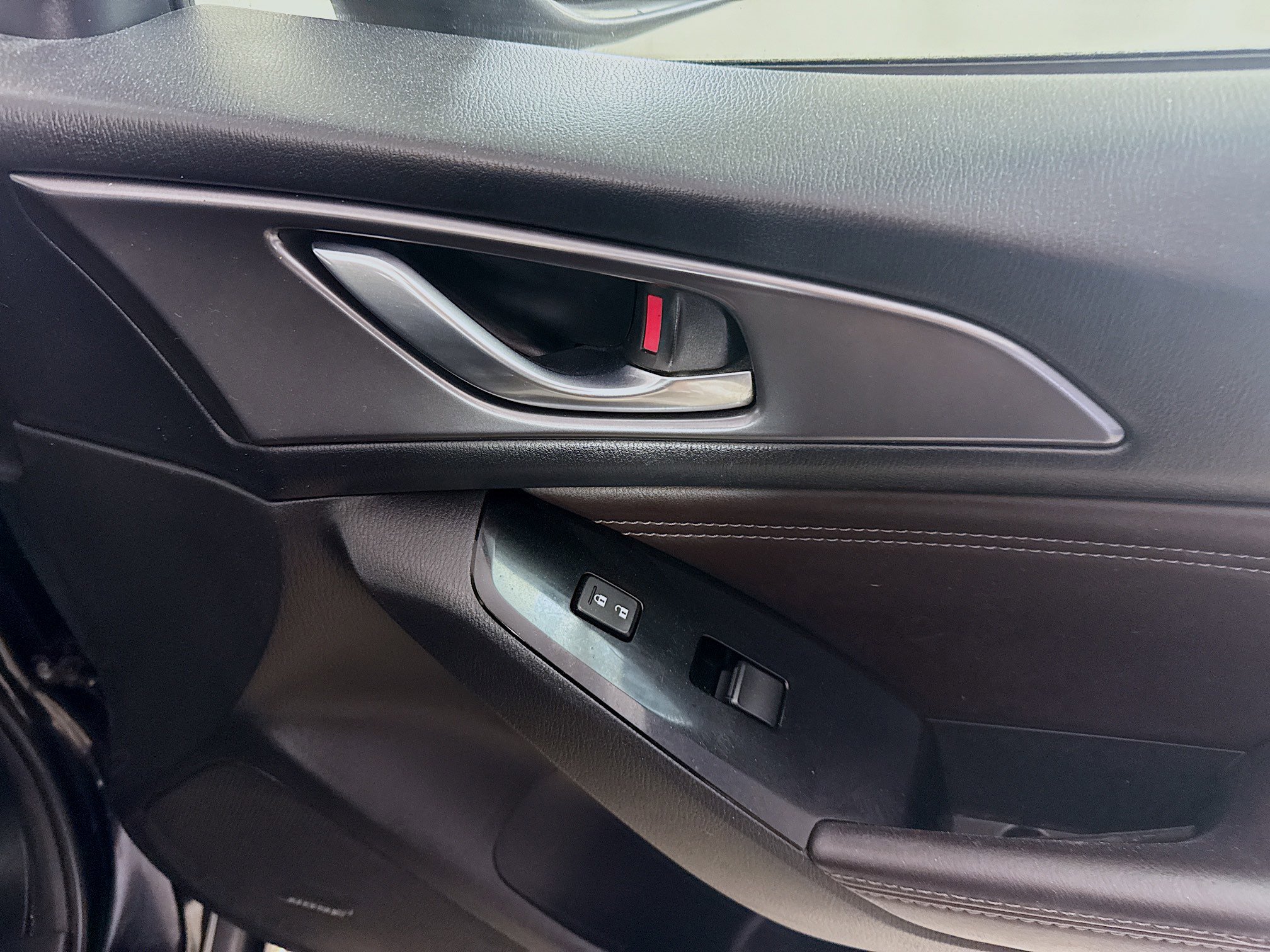 Used 2017 MAZDA MAZDA3 Grand Touring w/ Premium Equipment Package image 31