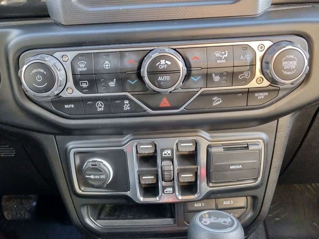 Used 2020 Jeep Wrangler Unlimited Sport image 4