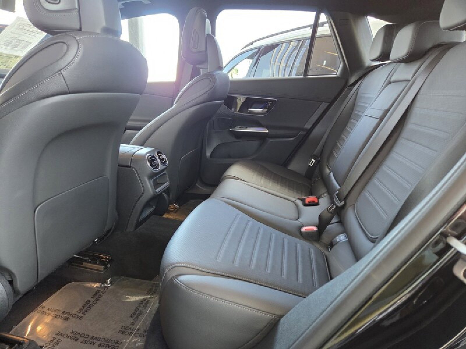 Certified 2024 Mercedes-Benz GLC 300 4MATIC w/ AMG Line image 14