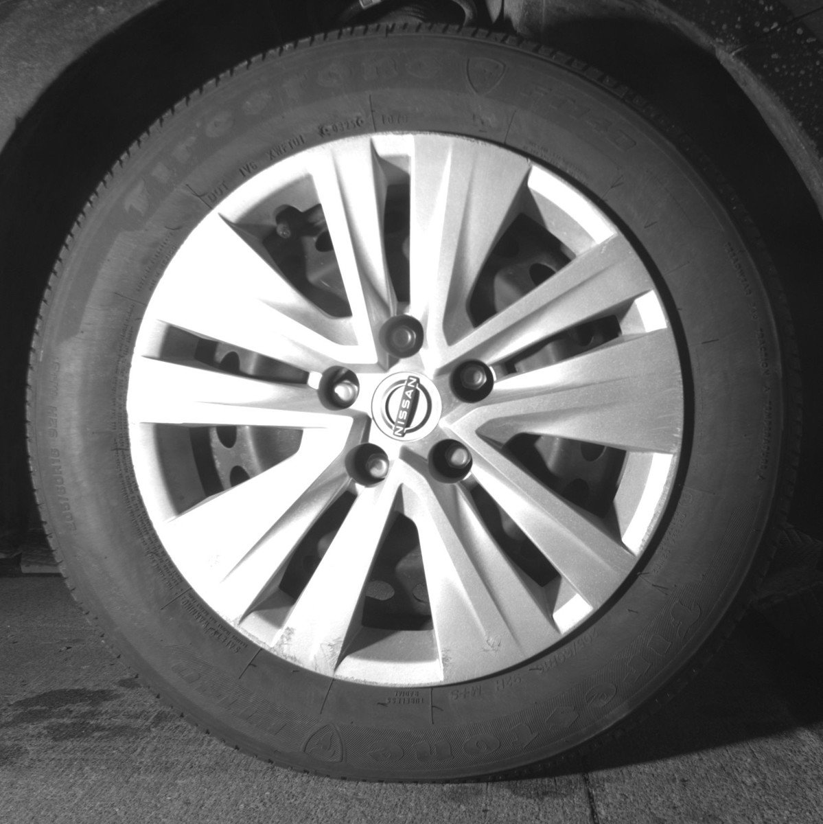 Used 2025 Nissan Sentra S FWD image 13