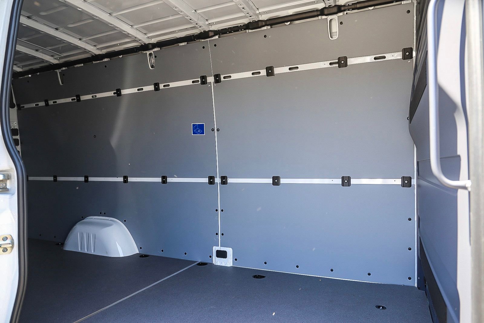 New 2024 Mercedes-Benz eSprinter 170 Cargo image 16