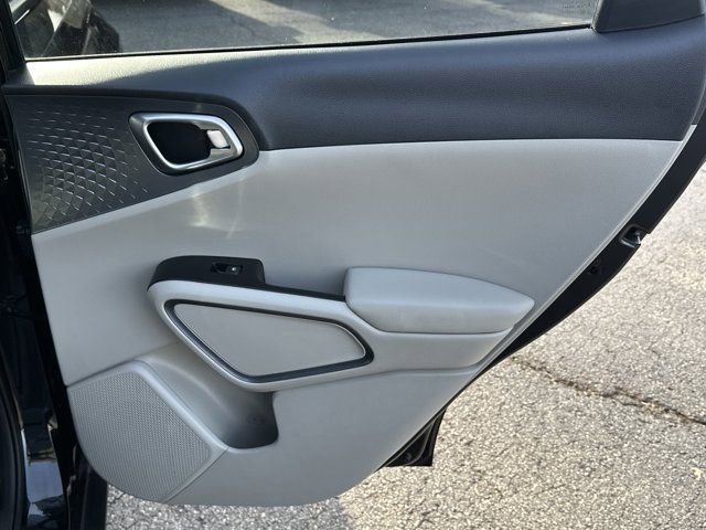 Used 2023 Kia Soul EX image 21