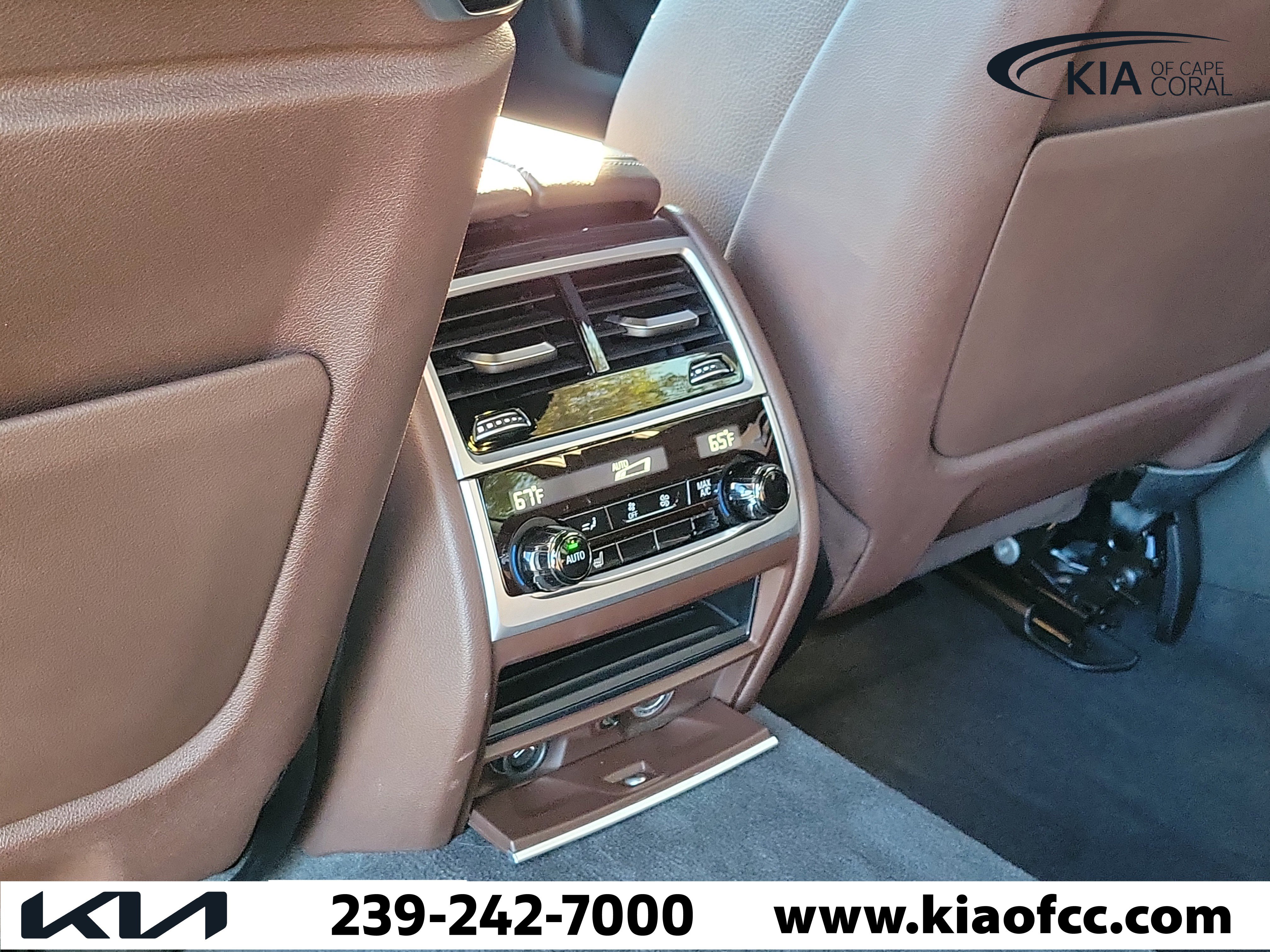 Used 2019 BMW 740i xDrive w/ Executive Package image 14
